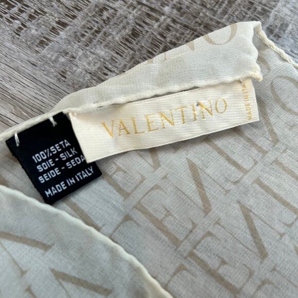 Vintage Valentino Silk Logo Scarf Beige Tan Ombre Wrap Italy 1980s 1990s 26x70 - Picture 7 of 8